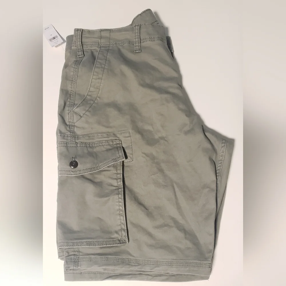 Gap khaki Cargo Shorts Mens - Picture 1 of 4